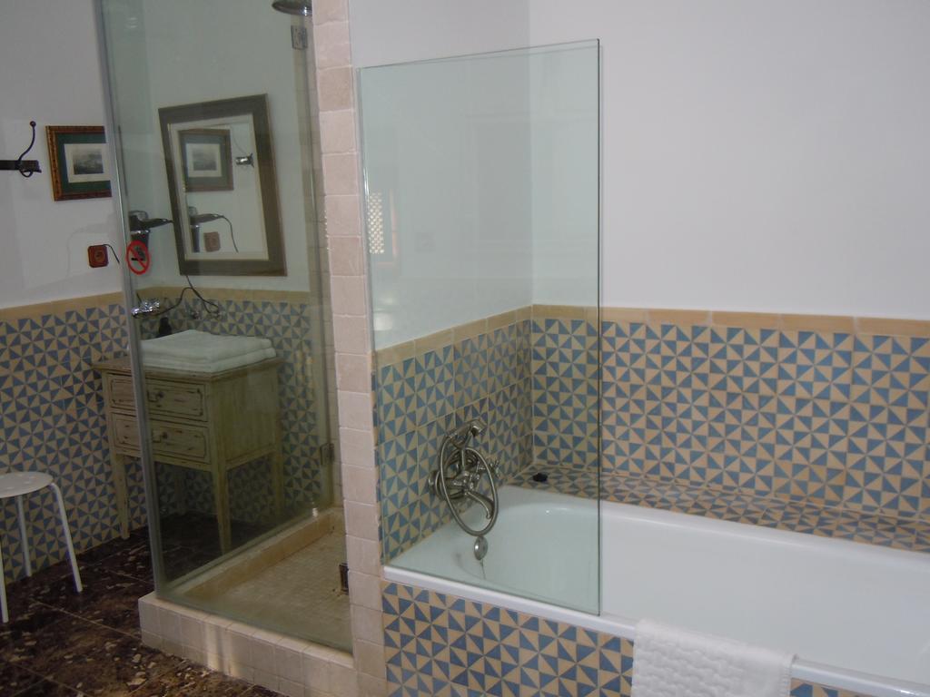 Palacio Chaves Hotel Trujillo Room photo